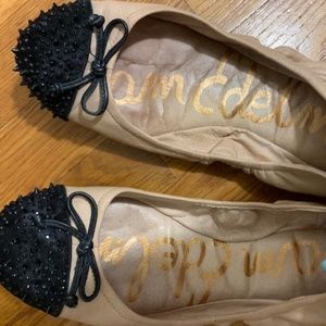 Sam Edelman black and tan flats